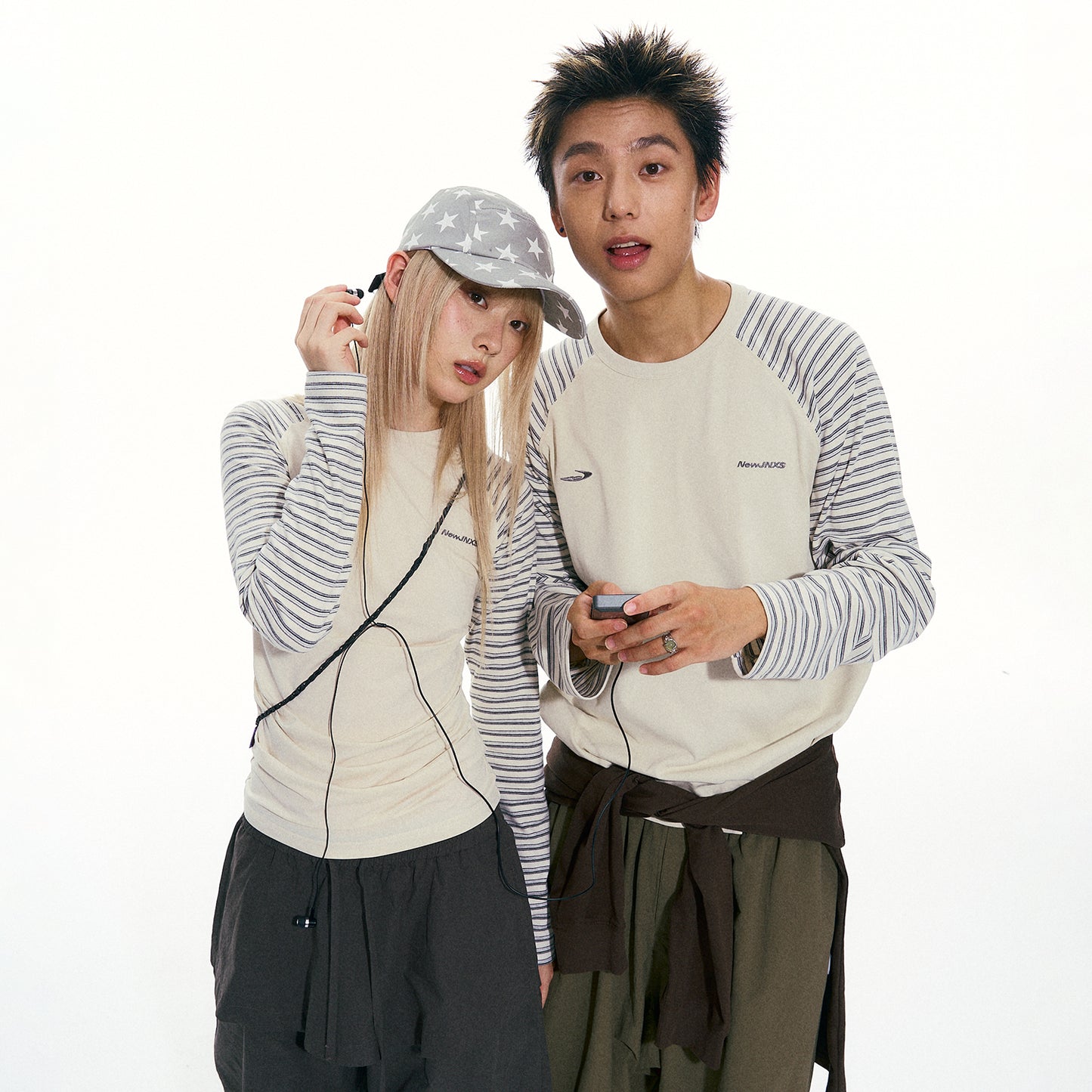 NewJNXS Contrast Stripe Long Sleeve Tee