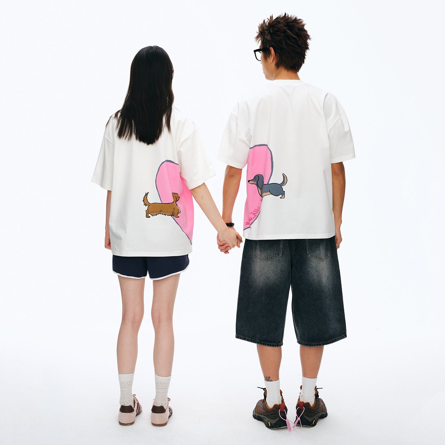 NewJNXS Dachshund Heart Couple Tee