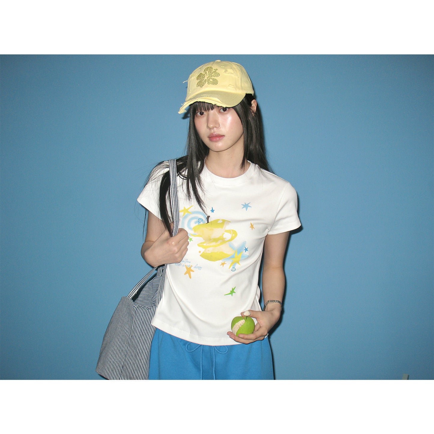 NewJNXS Apple Universe Slim-Fit Tee