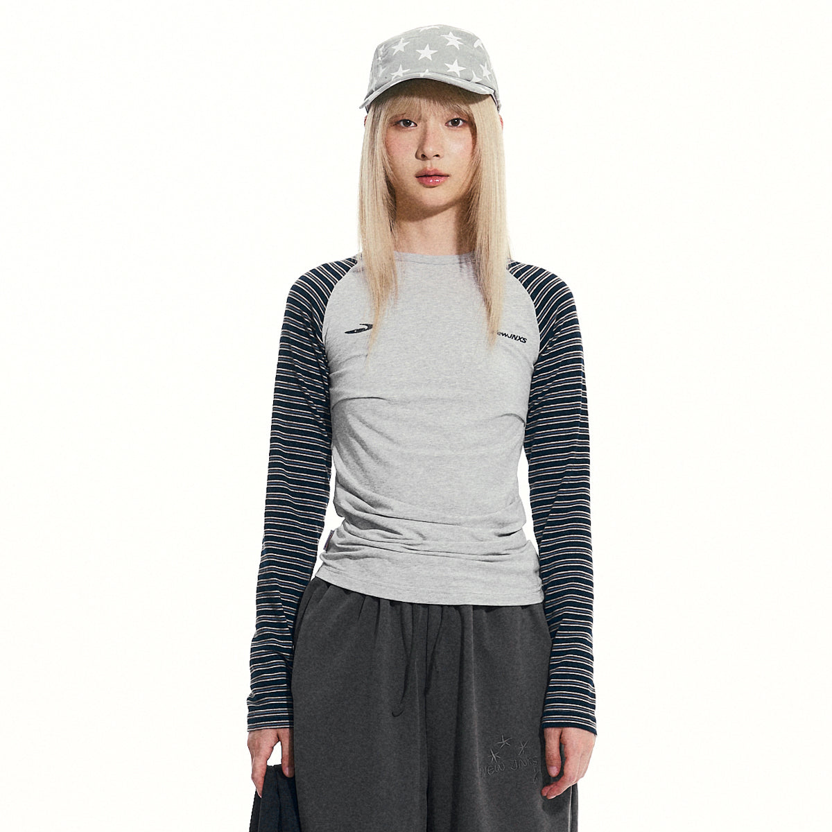 NewJNXS Contrast Stripe Long Sleeve Tee
