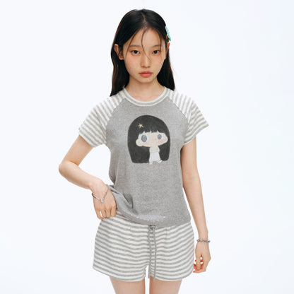 【NewJNXS x Kuku】 Girl Graphic Striped Patch Cropped Slim T-Shirt